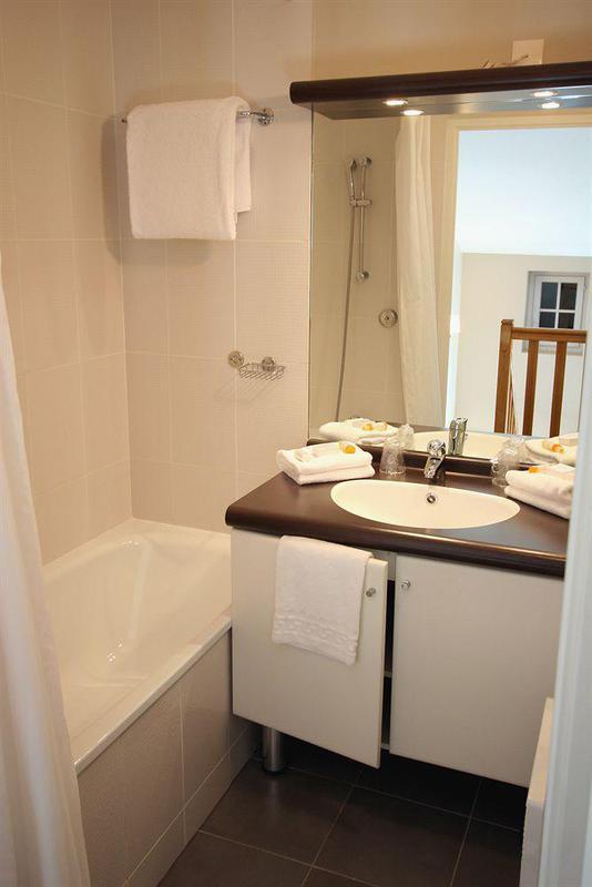 โฮเต็ล เรสซิเดนซ์ บราสเซอรี เล แป็ง กาล็องต์ Aparthotel ตูร์เนเฟย ภายนอก รูปภาพ